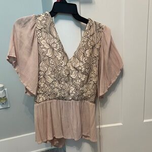 Elegant Lace Detail Women's Top